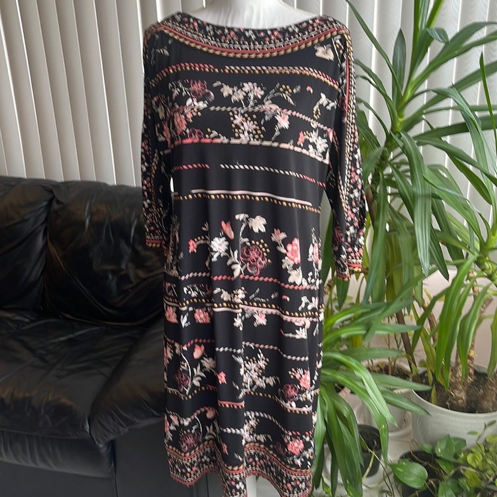 NWT JM Collection beautiful cold sleeves dress rhinestone by the neckline size M